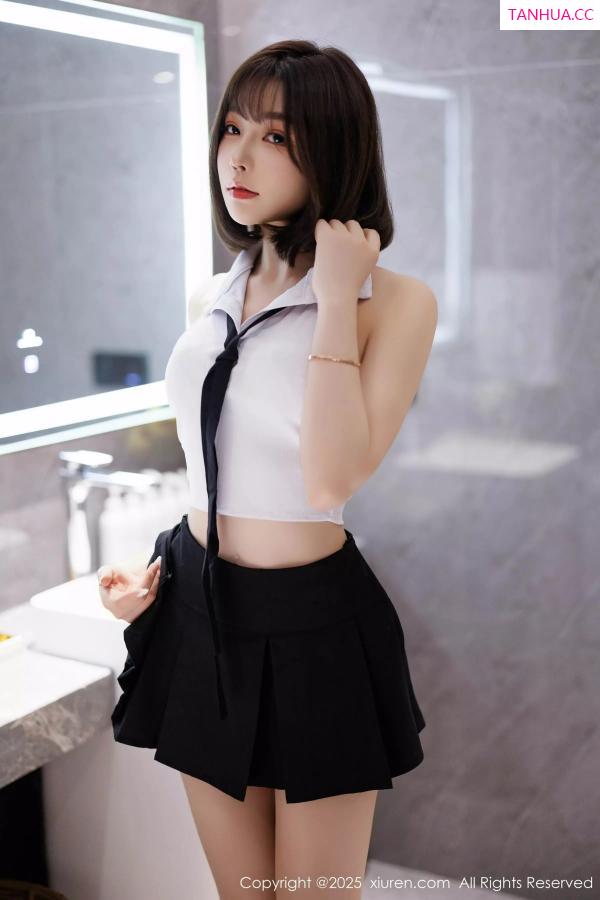 陈芝 芝芝Booty [XiuRen]高清写真图 2025.03.20 No.10048 徐莉芝Booty 婀娜妩媚第5张图片